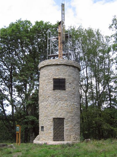 Nachbau eines Turms in Nalbach