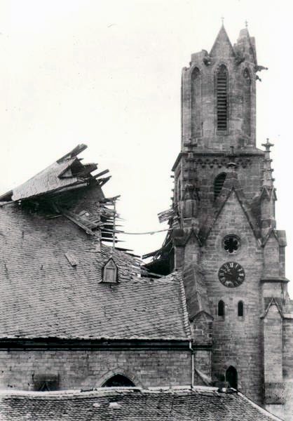 Eingestürzter Turm